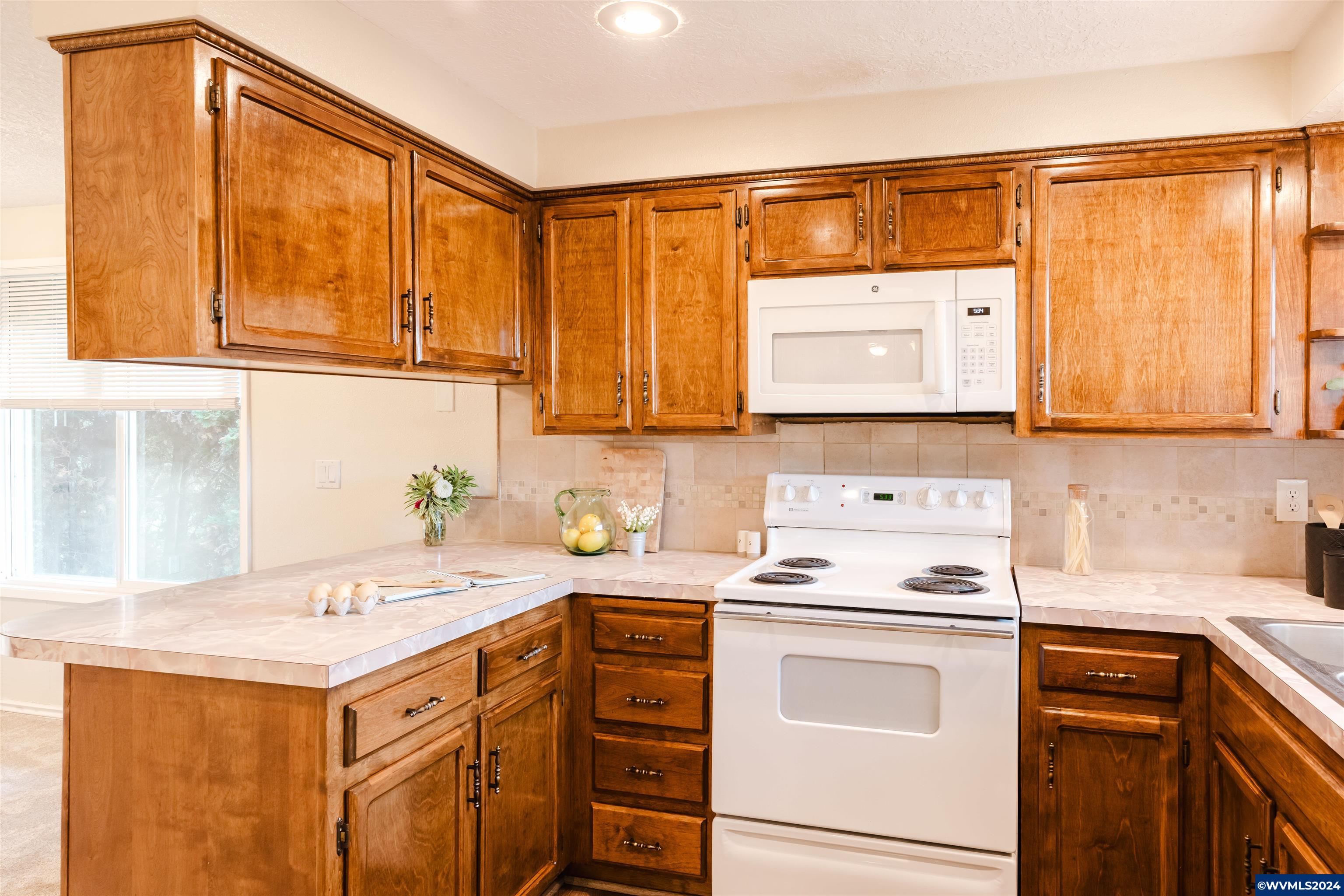 1395 Western Way Salem, OR 97304 - Photo 17 of 37