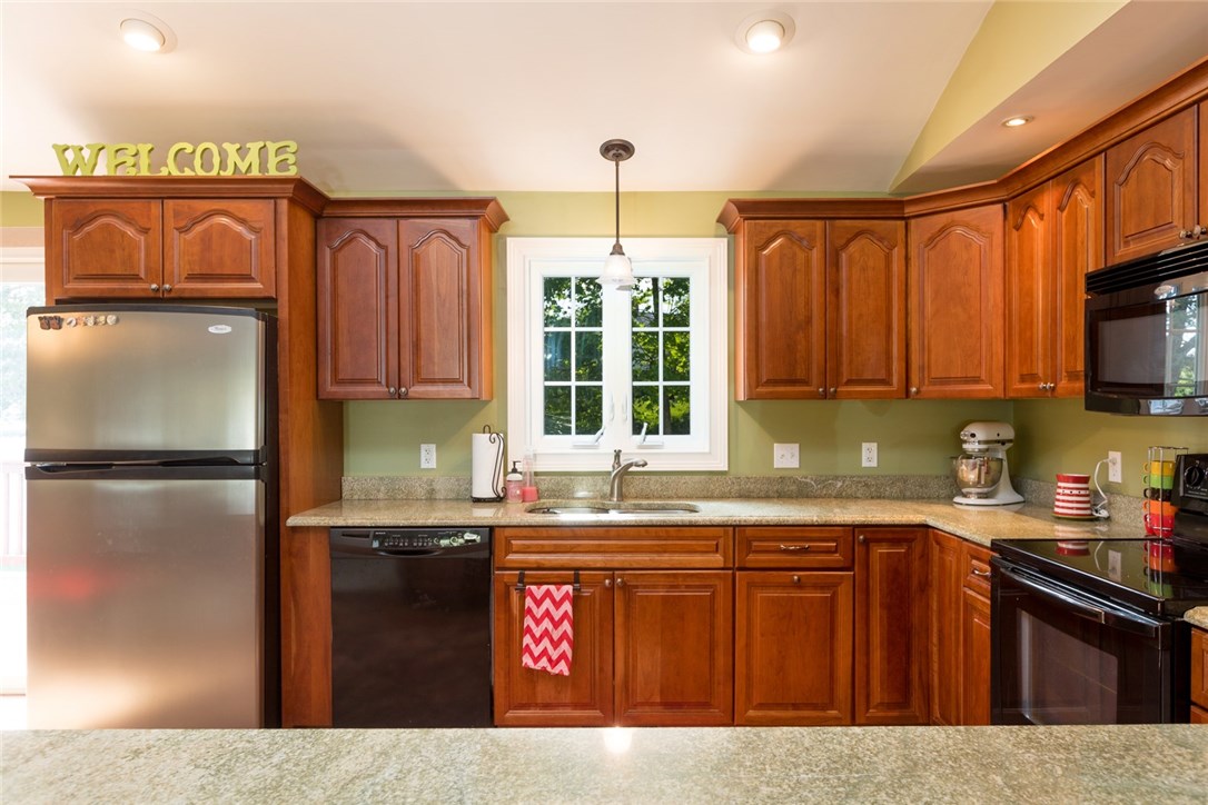 285 Potowomut Road Warwick, RI 02818 - Photo 12 of 39 Gallery Image 12