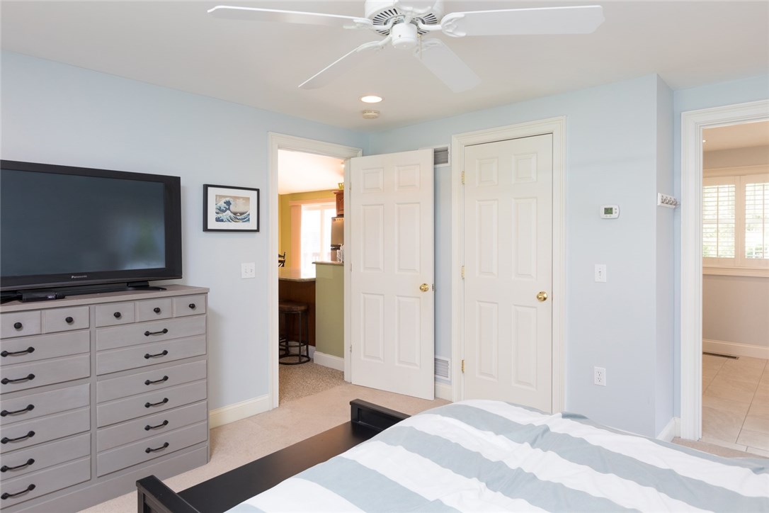 285 Potowomut Road Warwick, RI 02818 - Photo 17 of 39 Gallery Image 17