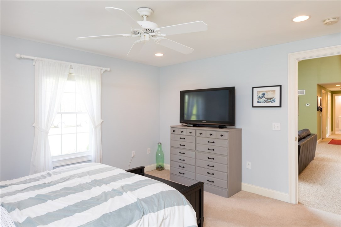 285 Potowomut Road Warwick, RI 02818 - Photo 18 of 39 Gallery Image 18