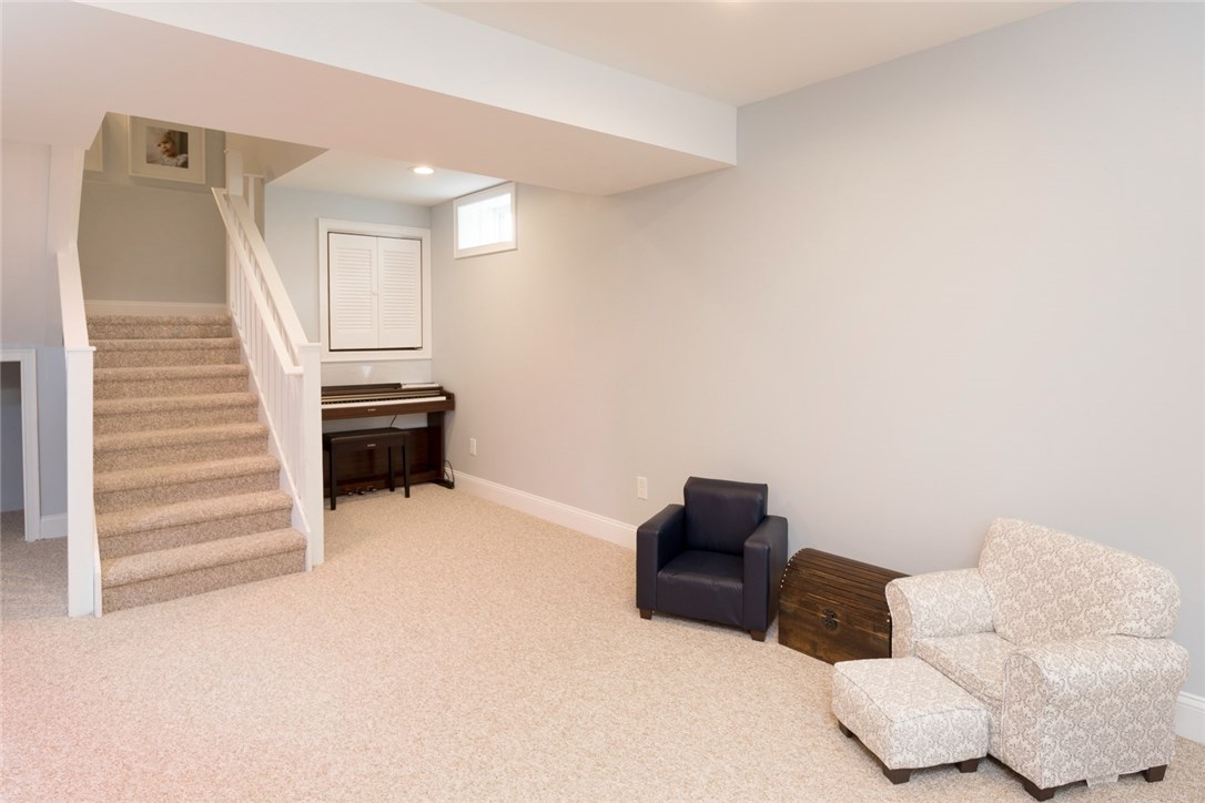 285 Potowomut Road Warwick, RI 02818 - Photo 34 of 39 Gallery Image 34
