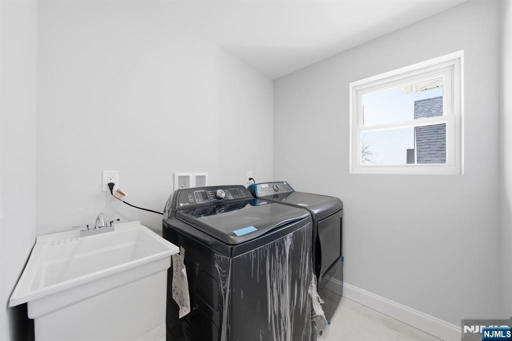 60 Dewitt Street, Unit A Garfield, NJ 07026 - Photo 15 of 27