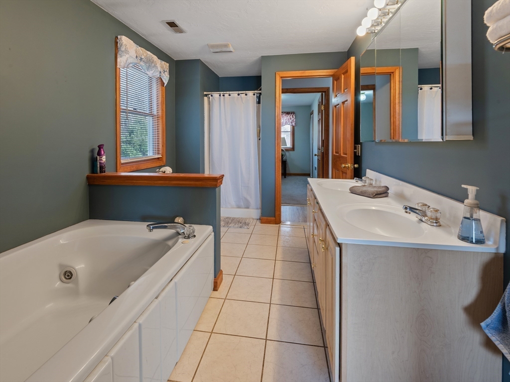 82 Klondike Road Dudley, MA 01571 - Photo 32 of 41 Gallery Image 32