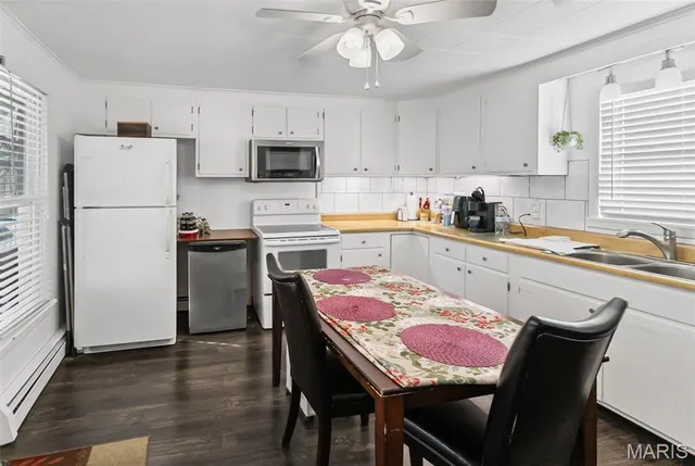 $475,000 | 224 East Main Street, Grafton, IL 62037