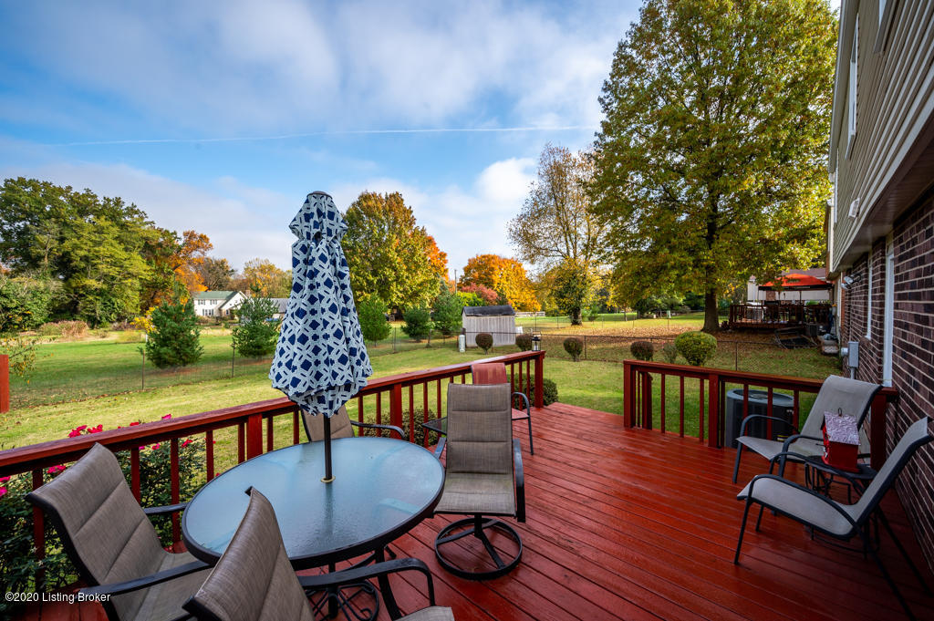 6509 Mandeville Road Louisville, KY 40228 - Photo 40 of 53 DN1_4348
