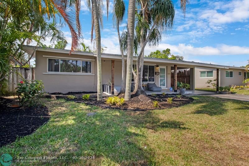 818 Northeast 18th St  