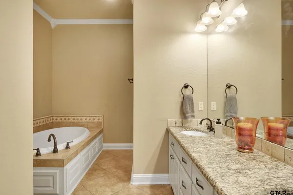 $449,900 | 7212 Princedale, Tyler, TX 75703