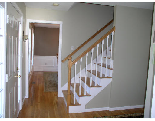21 Anna Road Franklin, MA 02038 - Photo 8 of 18 Gallery Image 8