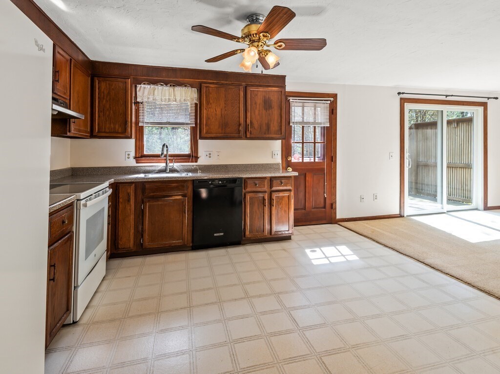 114 Mason Road Holden, MA 01522 - Photo 12 of 27
