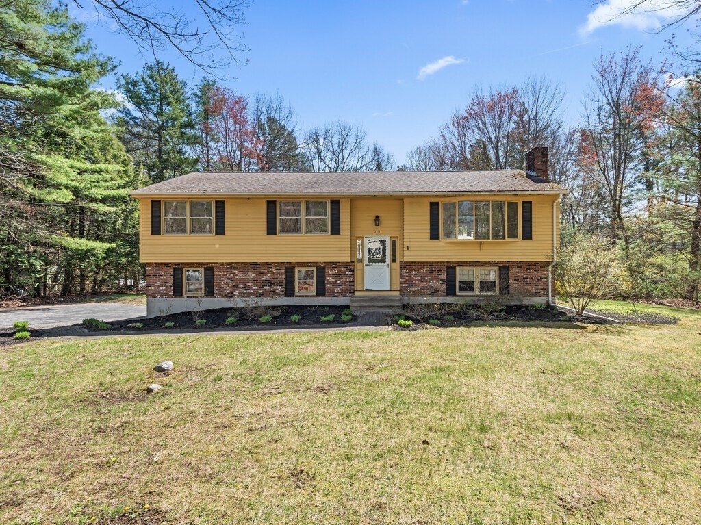 114 Mason Road Holden, MA 01522 - Photo 2 of 27