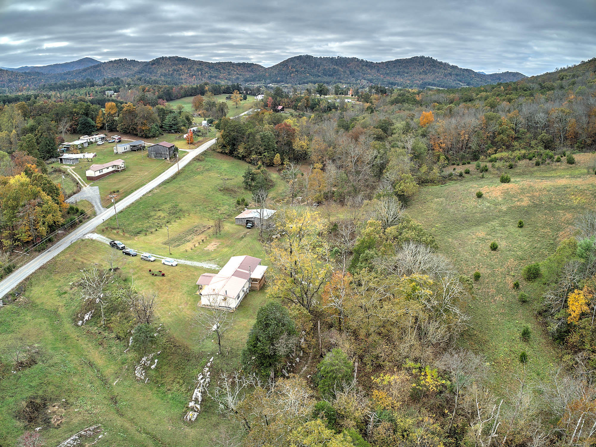 2801 White Sands Road Greeneville, TN 37743 - Photo 33 of 42 2801 White Sands Rd-6