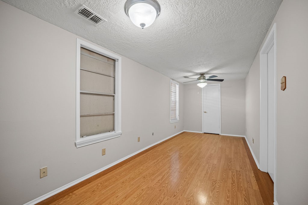 413 East Fulton Street Sinton, TX 78387 - Photo 8 of 27