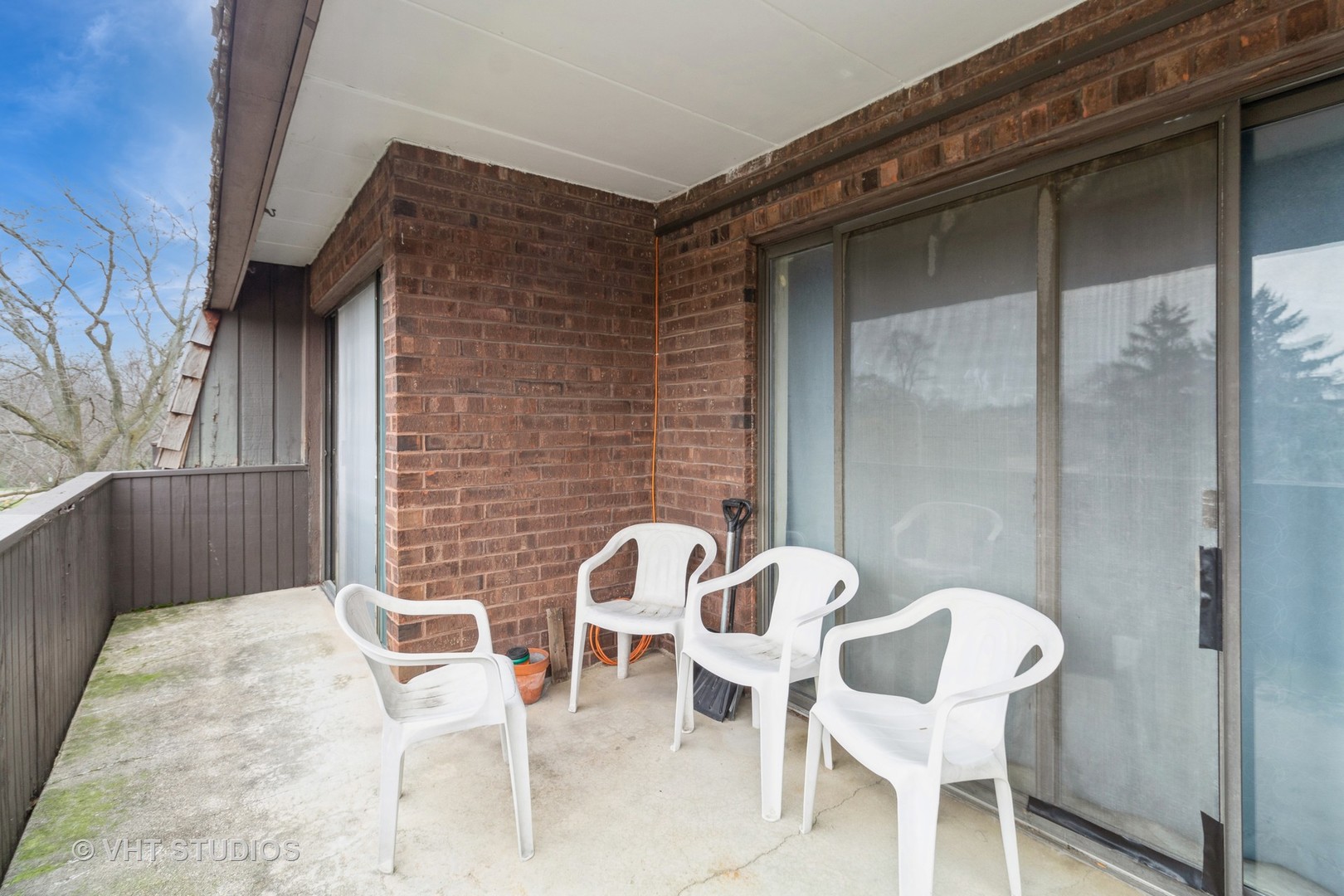 511 Timber Ridge Drive, Unit 304C Carol Stream, IL 60188 - Photo 12 of 12 a view of a outdoor seating area