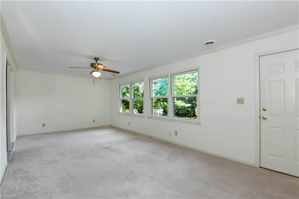 3718 Sawgrass Road Greensboro, NC 27410 - Photo 14 of 33