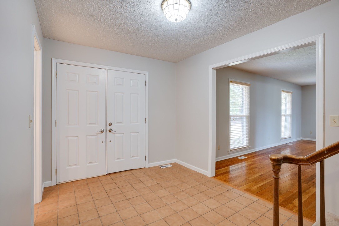 418 Spout Spring Road Dover, TN 37058 - Photo 9 of 36 a view of an entryway