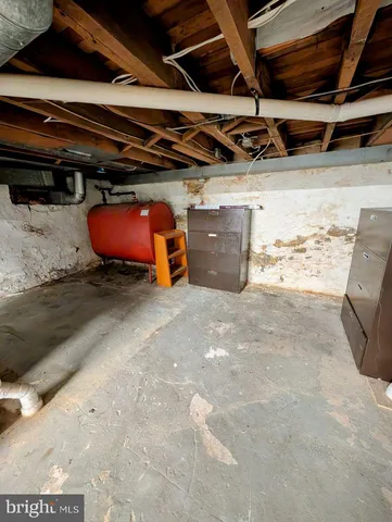 a view of room with wooden ceiling