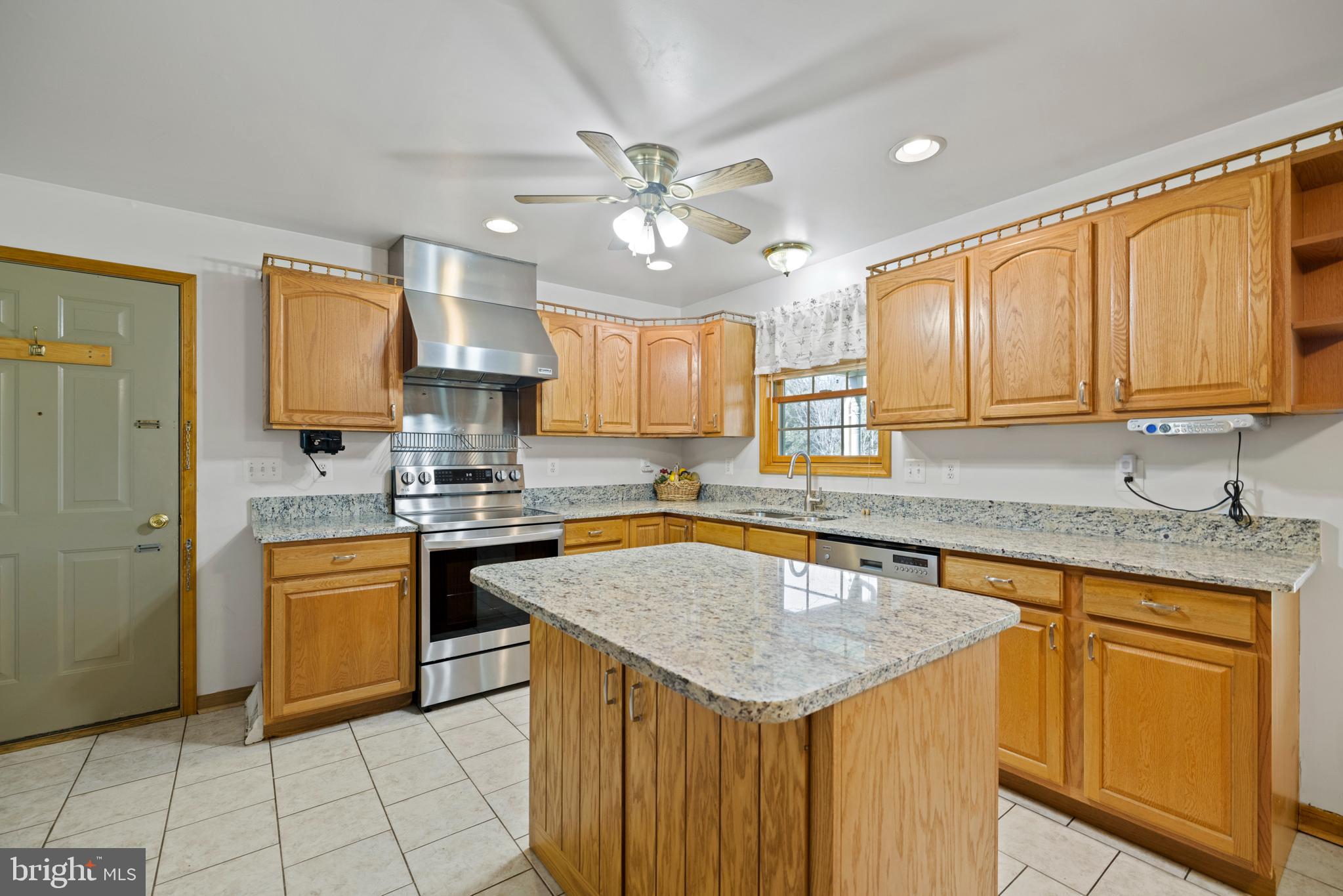 13154 Greensburg Road Smithsburg, MD 21783 - Photo 13 of 72