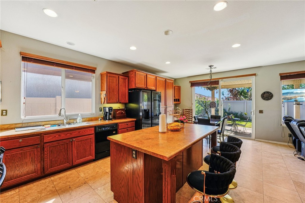 1471 Hunter Moon Way Beaumont, CA 92223 - Photo 4 of 22
