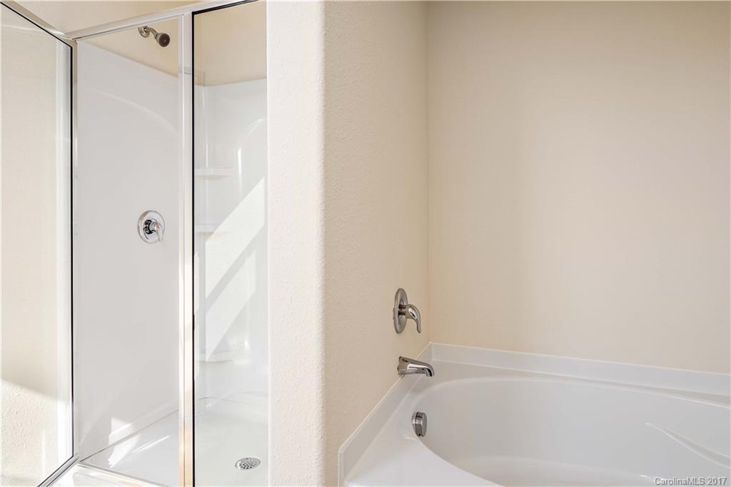 9512 Weikert Road Charlotte, NC 28215 - Photo 11 of 14 Gallery Image 11