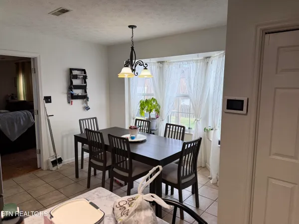 $384,900 | 8212 Huntsman Court, Powell, TN 37849