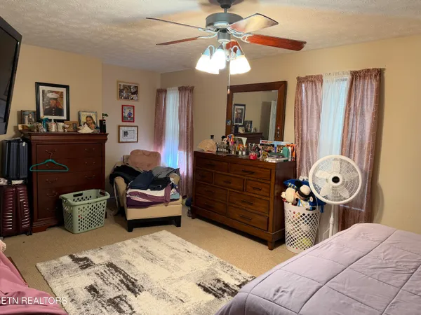 $384,900 | 8212 Huntsman Court, Powell, TN 37849