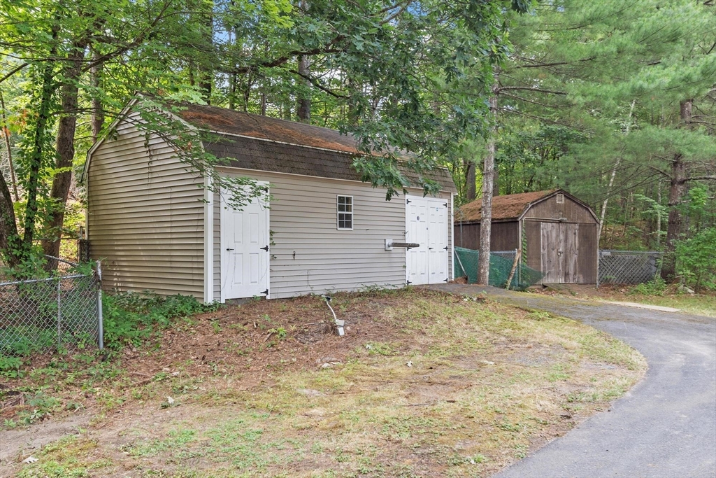 29 Tyler Road Townsend, MA 01469 - Photo 8 of 41