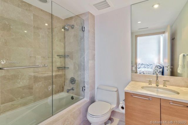 $2,200,000 | 17001 Collins Avenue, Unit 3108, Sunny Isles Beach, FL 33160