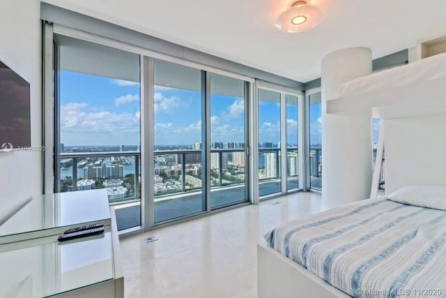 $2,200,000 | 17001 Collins Avenue, Unit 3108, Sunny Isles Beach, FL 33160