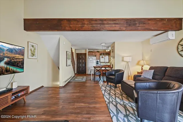 $299,000 | 123 Cross Country Lane, Tannersville, PA 18372