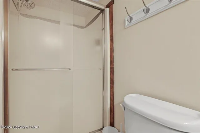 $299,000 | 123 Cross Country Lane, Tannersville, PA 18372