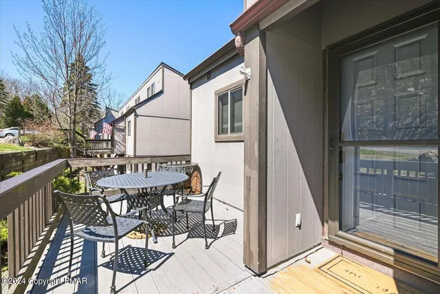 $299,000 | 123 Cross Country Lane, Tannersville, PA 18372