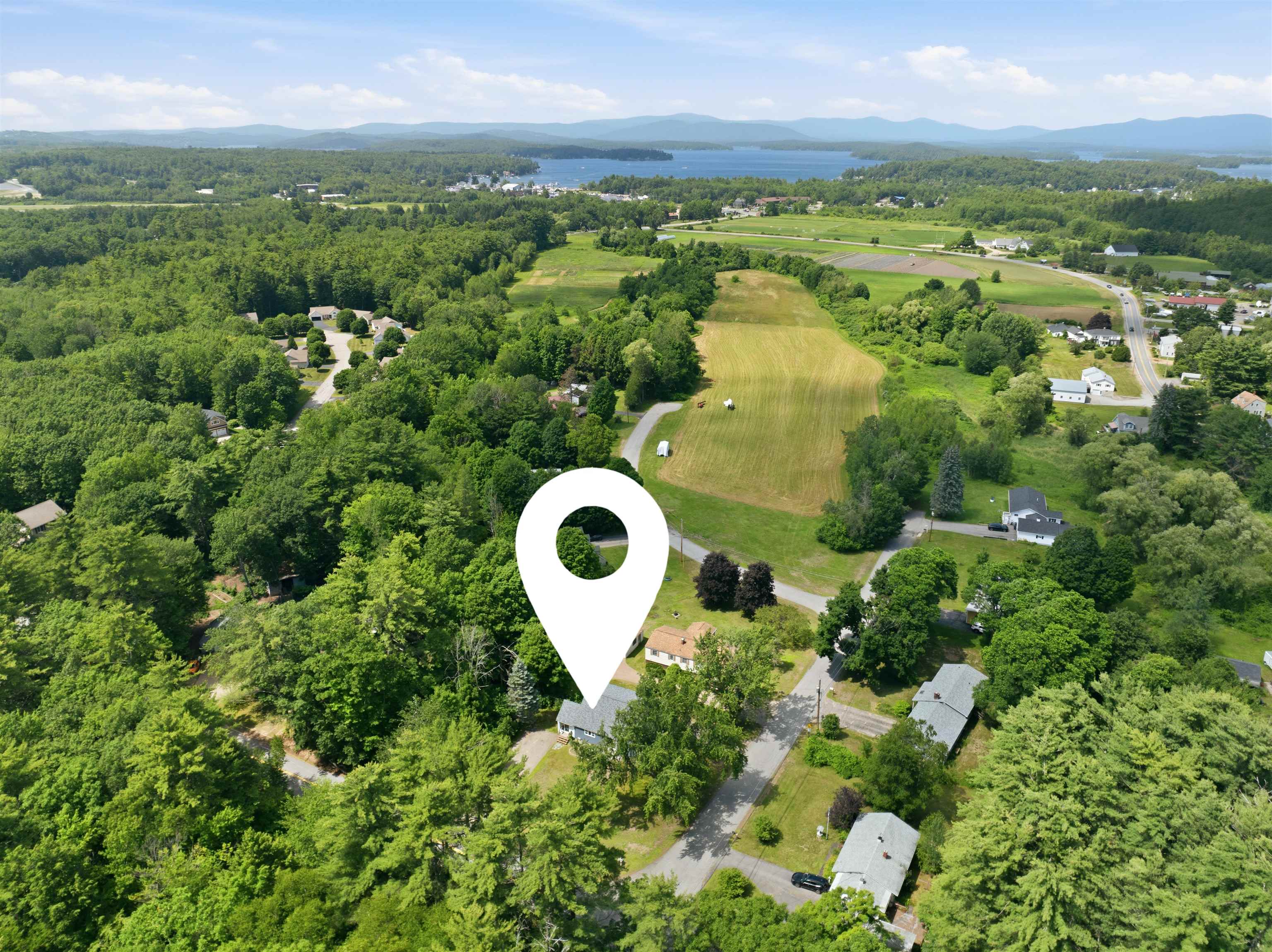 15 Henderson Road Gilford, NH 03249 - Photo 7 of 56 Gallery Image 7