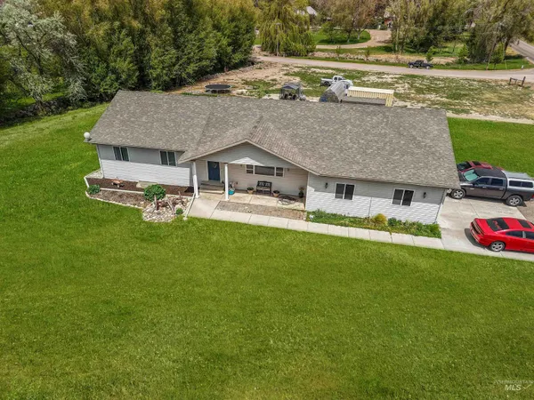 $600,000 | 64 South 200 West, Burley, ID 83318