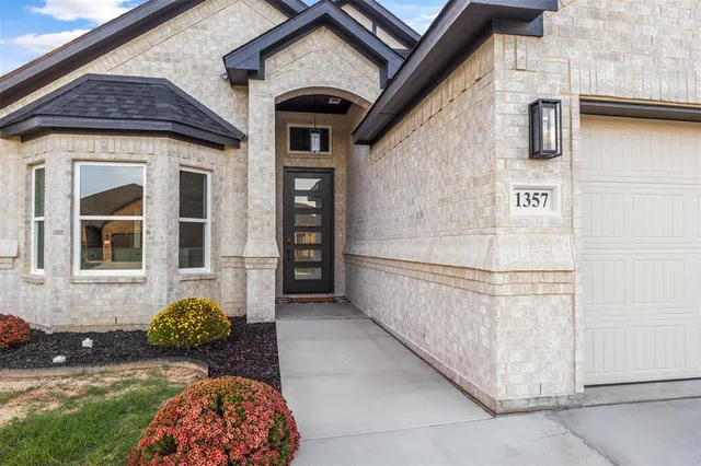 $330,000 | 1357 Beach Drive, Pelican Bay, TX 76020