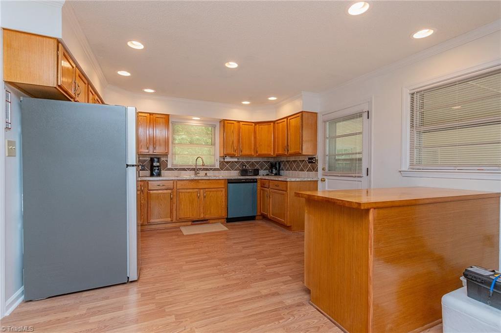 3035 Plantation Road Winston-Salem, NC 27105 - Photo 21 of 28