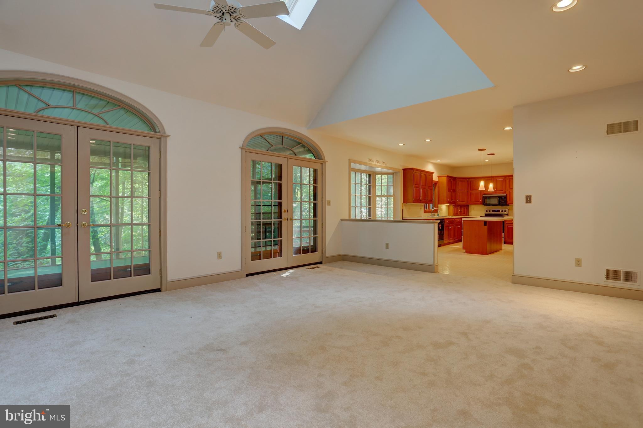 1042 Hunters Path Lancaster, PA 17601 - Photo 17 of 44 Gallery Image 17