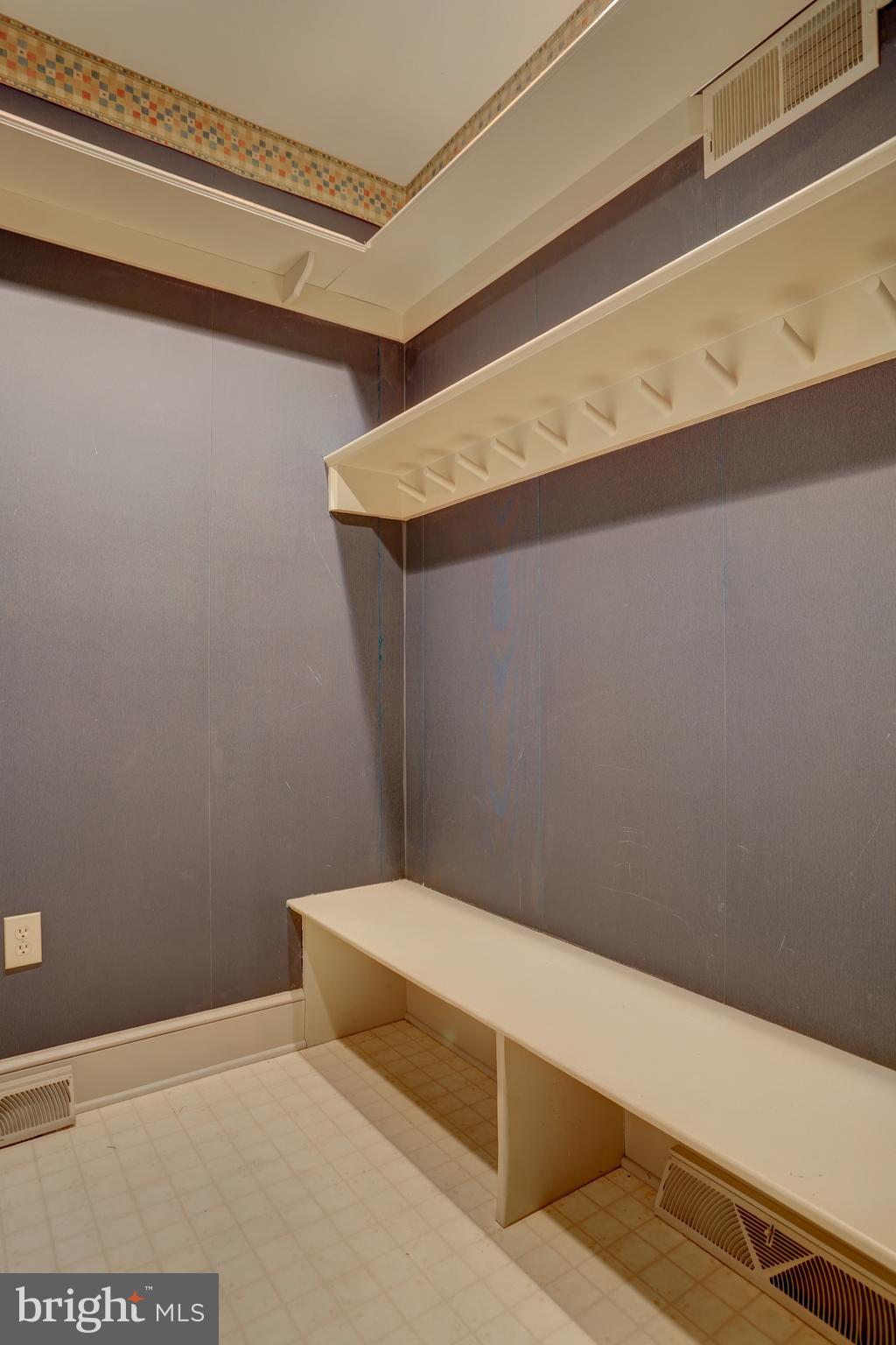 1042 Hunters Path Lancaster, PA 17601 - Photo 25 of 44 Gallery Image 25