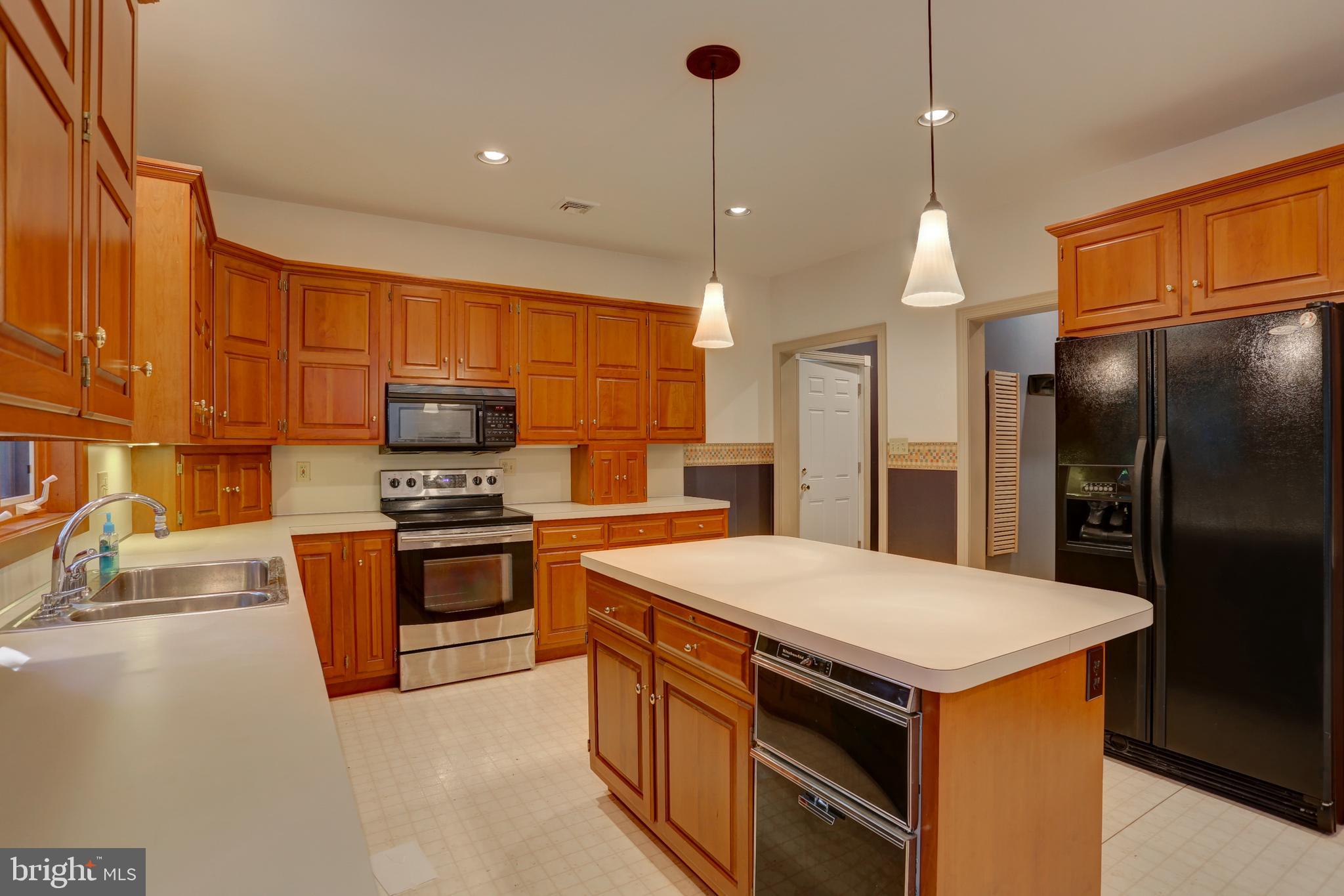 1042 Hunters Path Lancaster, PA 17601 - Photo 26 of 44 Gallery Image 26