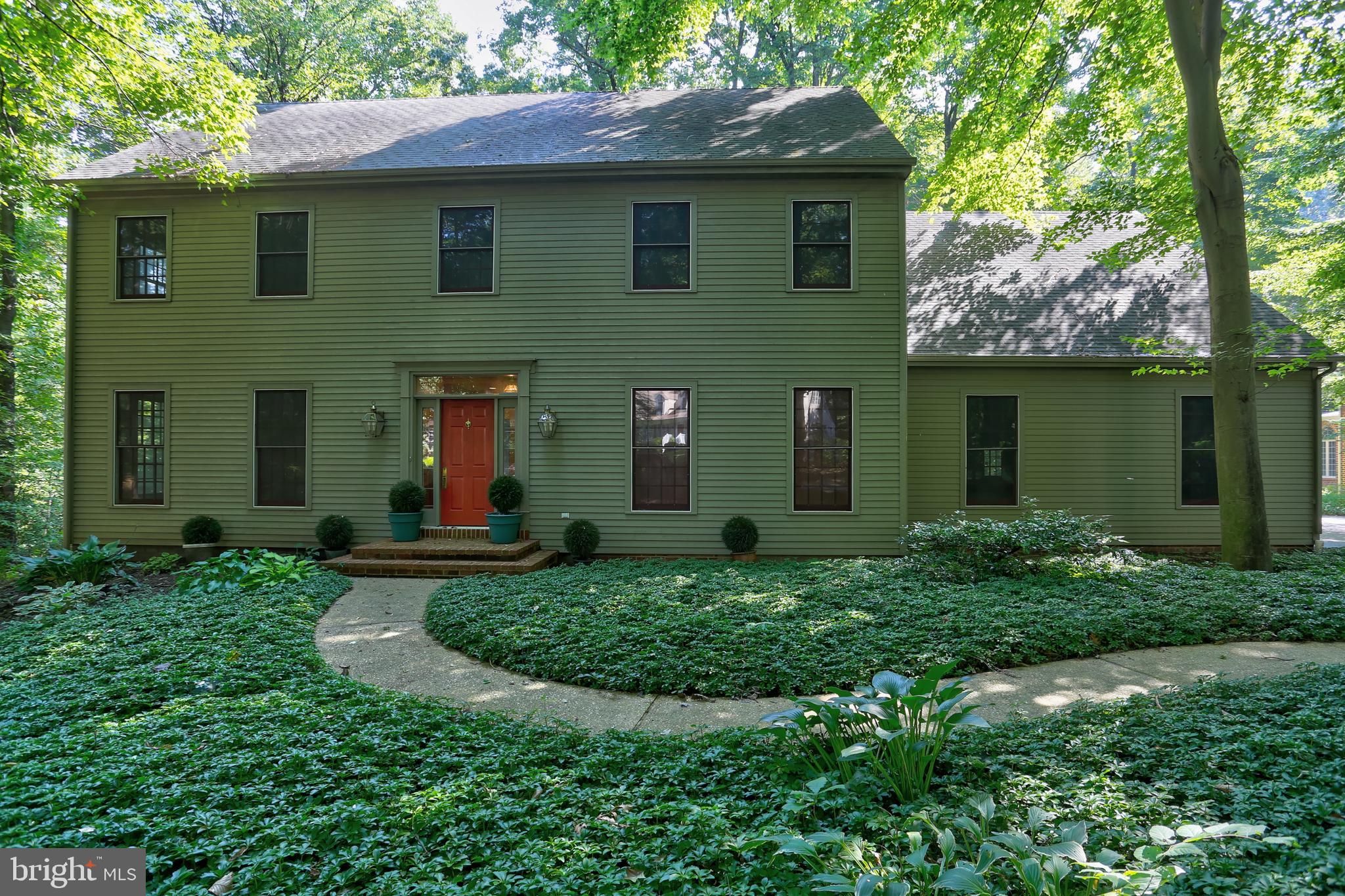 1042 Hunters Path Lancaster, PA 17601 - Photo 4 of 44 Gallery Image 4