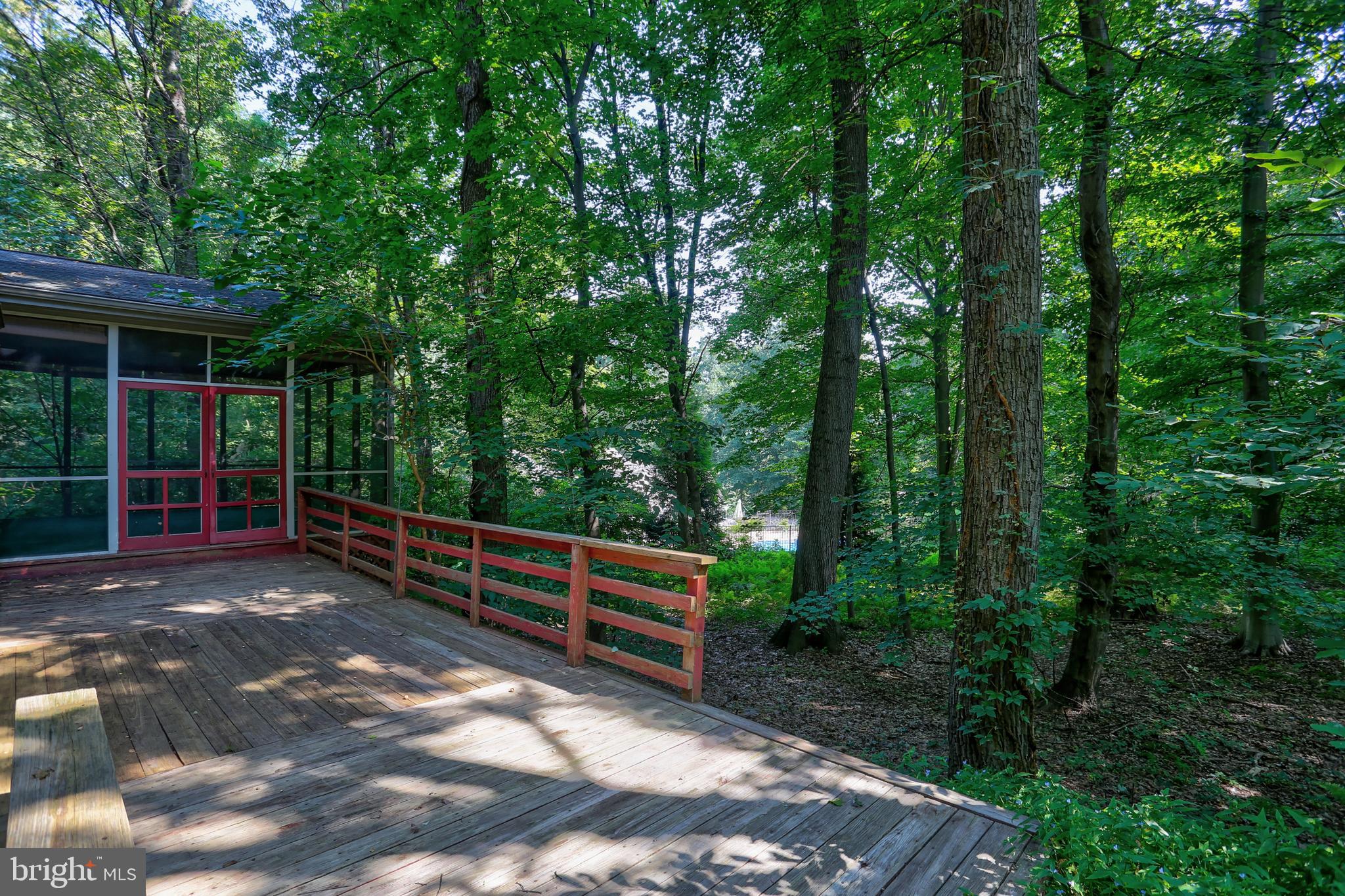 1042 Hunters Path Lancaster, PA 17601 - Photo 9 of 44 Gallery Image 9