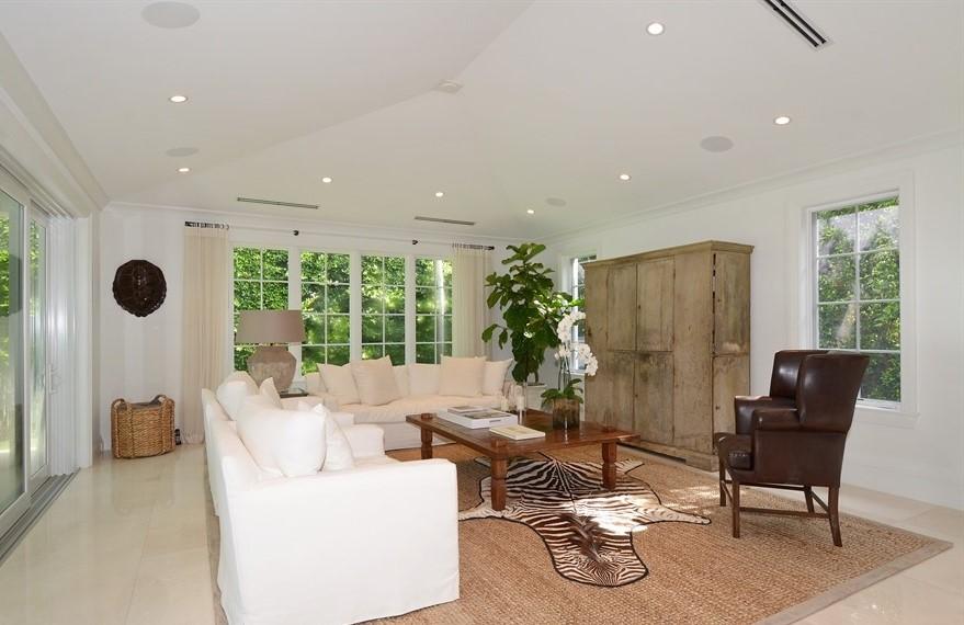 255 Kenlyn Road Palm Beach, FL 33480 - Photo 11 of 32 Family Room