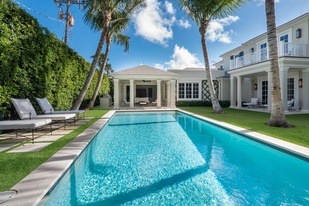 255 Kenlyn Road Palm Beach, FL 33480 - Photo 26 of 32 Pool view