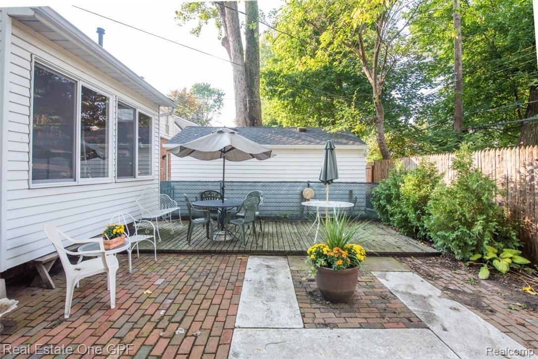 98 Mapleton Road Grosse Pointe, MI 48236 - Photo 33 of 37 Lothrop 98 -3.jpg