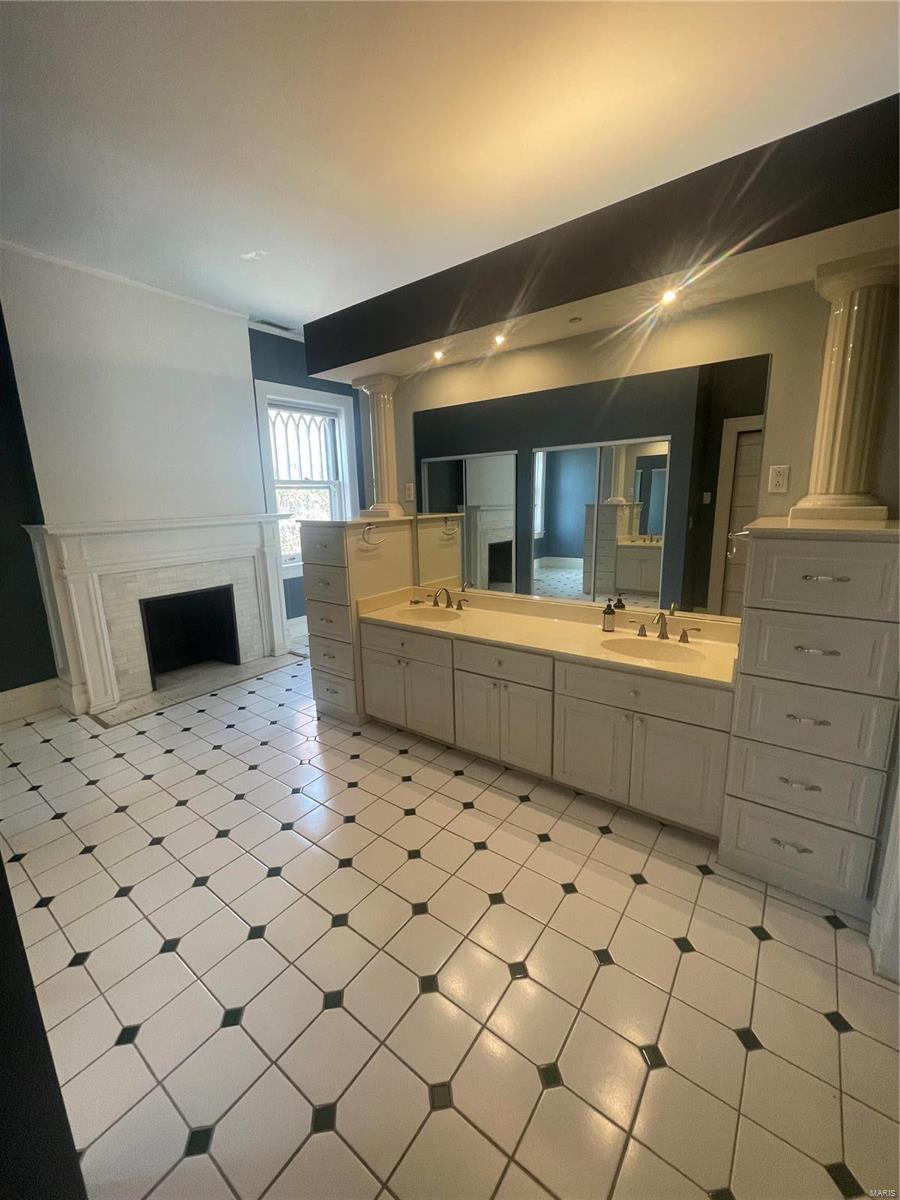 11 Washington Terrace St. Louis, MO 63112 - Photo 25 of 35