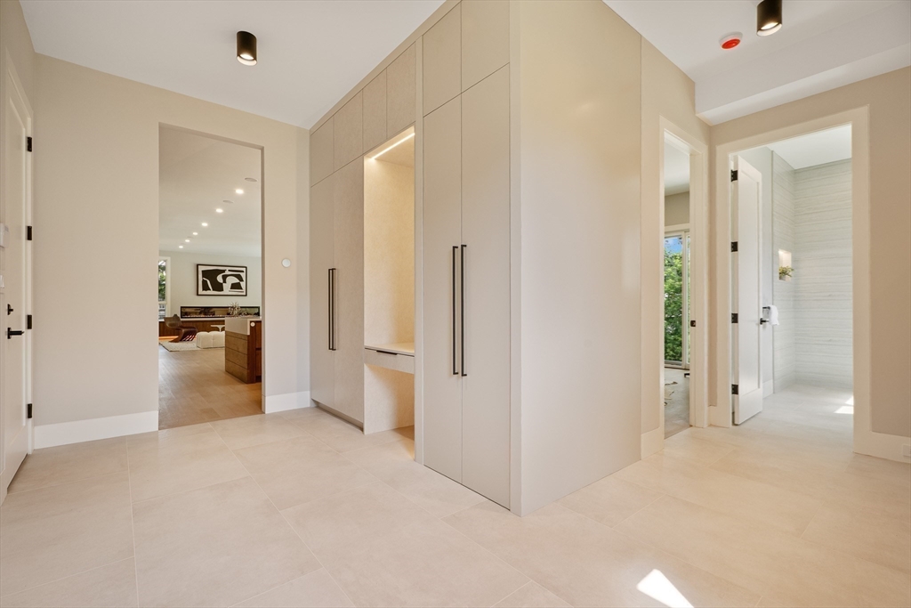 21 Lovett Road Newton, MA 02459 - Photo 18 of 41