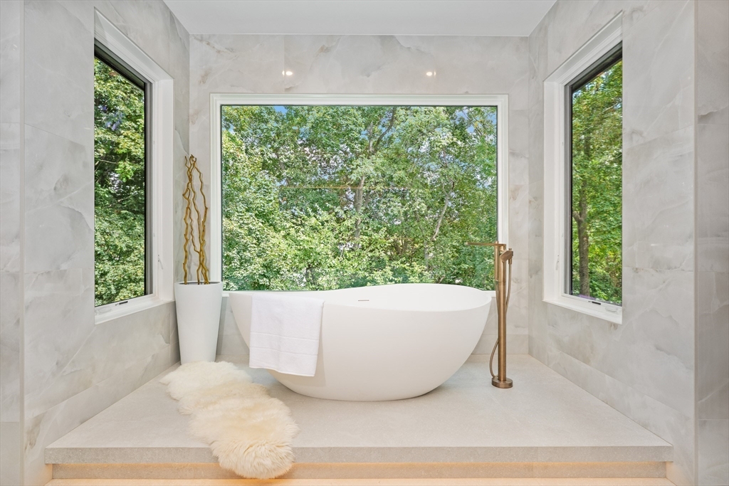 21 Lovett Road Newton, MA 02459 - Photo 26 of 41