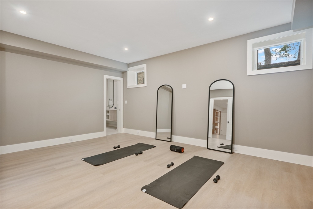 21 Lovett Road Newton, MA 02459 - Photo 38 of 41