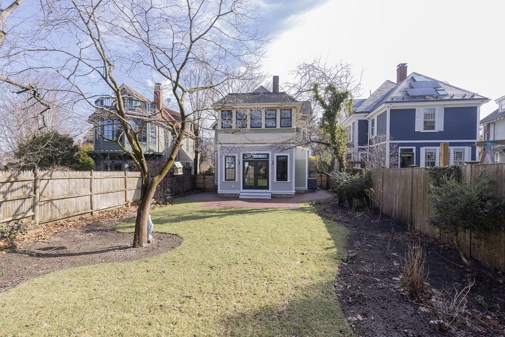 19 Edgehill Road Brookline, MA 02445 - Photo 22 of 25