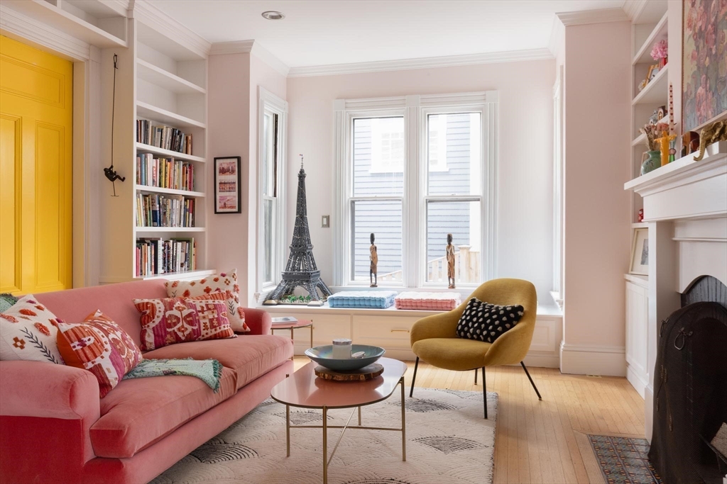 19 Edgehill Road Brookline, MA 02445 - Photo 7 of 25