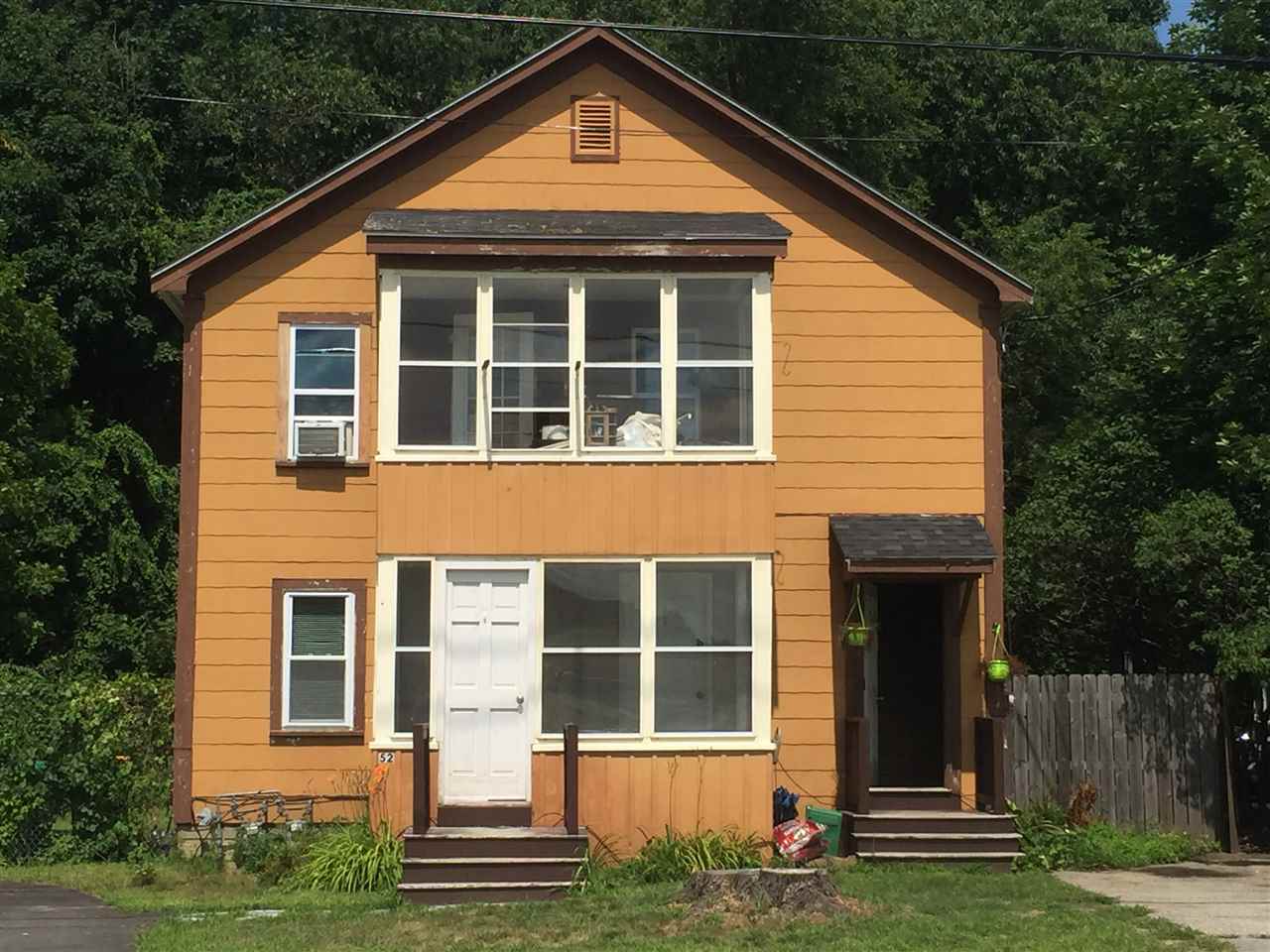 52 Brock Street Rochester, NH 03867 - Photo 1 of 29